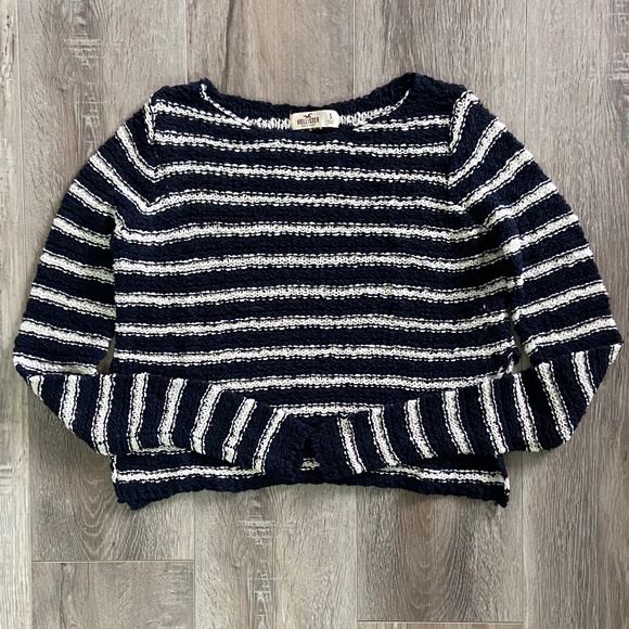 Hollister Stripe Crop Sweater - Picture 4 of 4